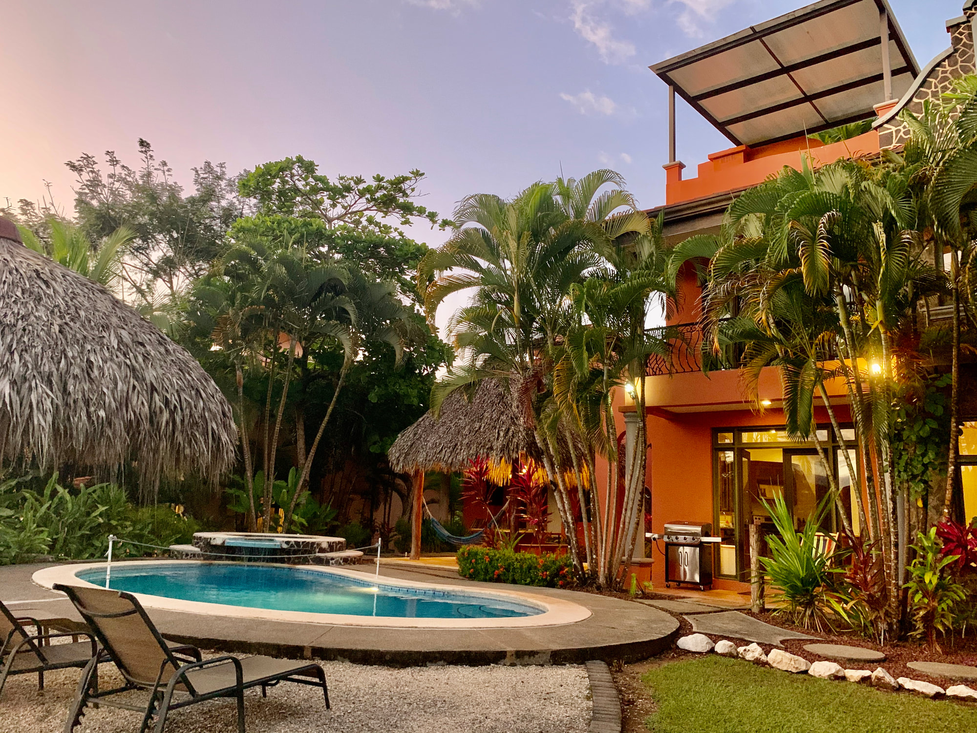 Pura Vida Casas welcome video
